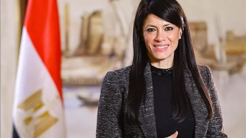 وزارة التخطيط تستعرض مستهدفات قطاع الكهرباء بخطة العام المالي 25/2026
