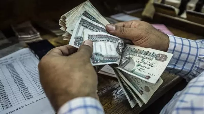 ما موعد صرف مرتبات أغسطس 2025 في مصر بالزيادات الجديدة؟