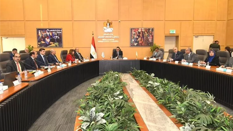 توجيهات من وزير الإسكان بسرعة الانتهاء من تنفيذ الوحدات المتبقية بالمشروعات لتسليمها للحاجزين