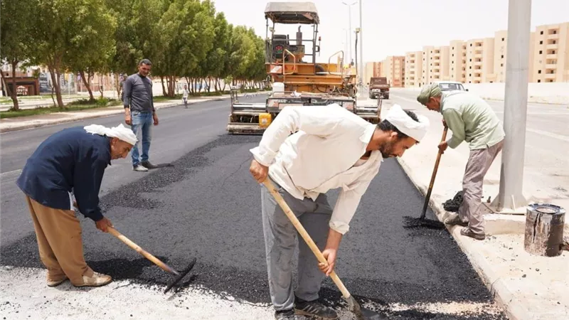 وزير الإسكان: تنفيذ أعمال تطوير بمدن الشروق وبدر ودمياط وسوهاج الجديدتين