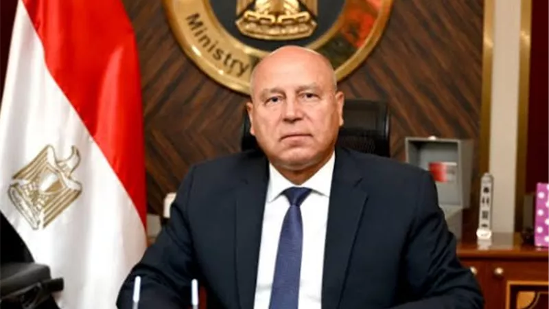 كامل الوزير: تحالف بين الدولة والقطاع الخاص لإنتاج 2000 ميني باص وأتوبيس كهربائي