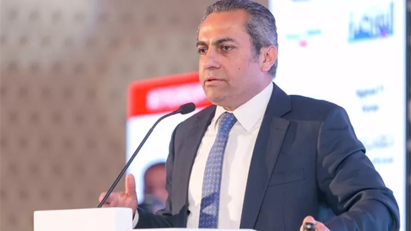خالد عباس: العاصمة الإدارية تطرح 30% من أراضي الحي المالي 