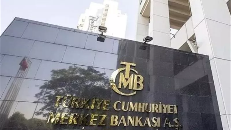 البنك المركزي التركي يرفع متطلبات الاحتياطي الإلزامي لتضييق سيولة الليرة