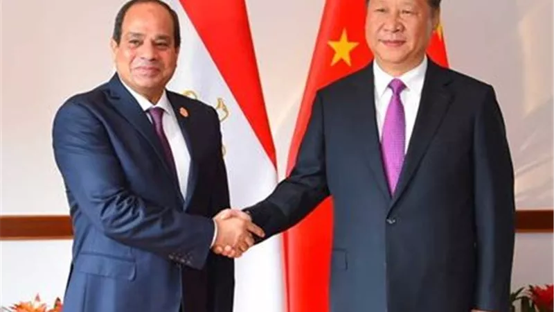 زيارته لمصر هتفتح الباب لكنوز بالمليارات.. 10 ملفات على طاولة مناقشات السيسي والرئيس الصيني