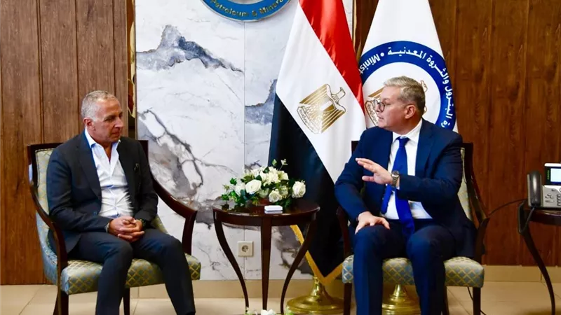  السويدي تبحث ضخ استثمارات في الثروات التعدينية مثل الفوسفات والكاولين