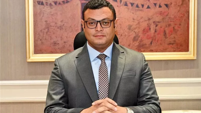 وزير الإسكان ومحافظ الشرقية يتفقدان محطة معالجة صرف صحي أبوكبير 