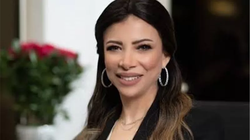 شبهات فساد وتضارب مصالح.. هل تورطت وزيرة سابقة في إنقاذ شركة نجل الباز؟