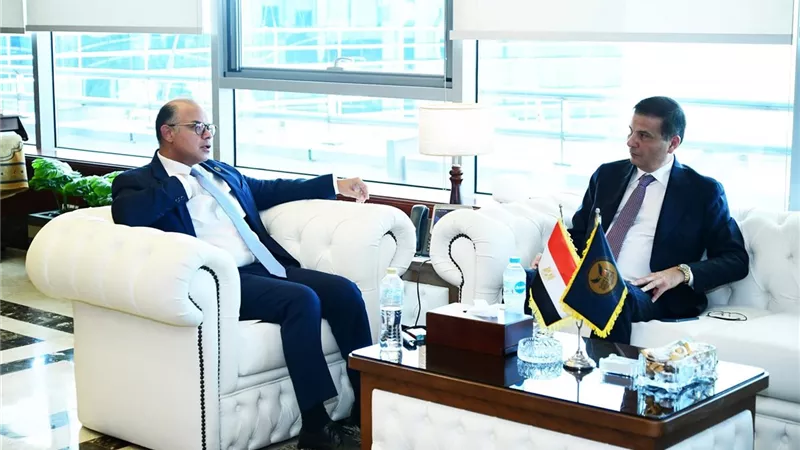 وزير الزراعة ورئيس الرقابة المالية يبحثان تسريع خطط صندوق التكافل الزراعي