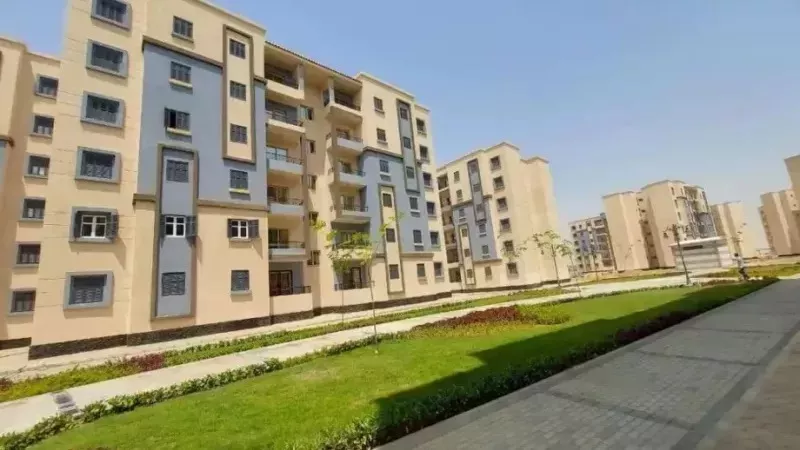 إقبال كبير من المواطنين على حجز وحدات 