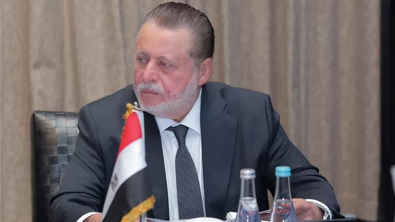 قرار جمهوري بتجديد تعيين حسن عبد الله محافظًا للبنك المركزي لمدة عام