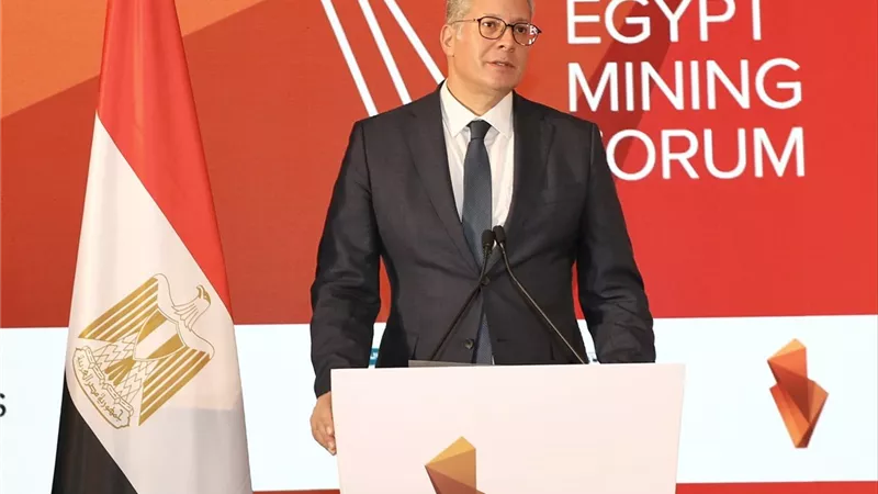 وزير البترول: شواهد واعدة على ذهب جديد بالصحراء الشرقية.. وصادرات التعدين تقفز 131%