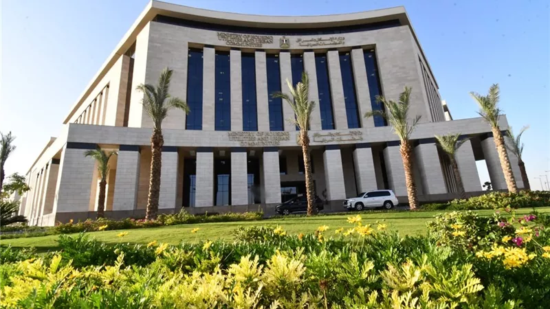 مياه البحيرة تتحرك بعد بلاغ عن اشتعال غاز من صنابير المياه بشرنوب في محافظة البحيرة