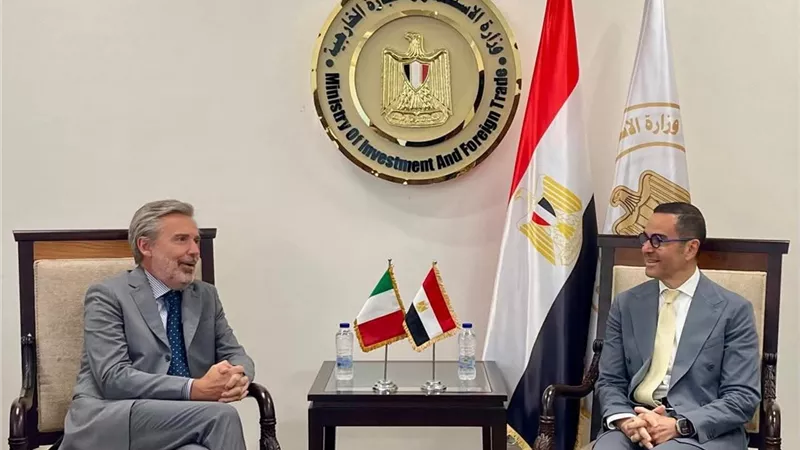  وزير الاستثمار يبحث مع سفير إيطاليا بالقاهرة سبل تعزيز العلاقات الاقتصادية