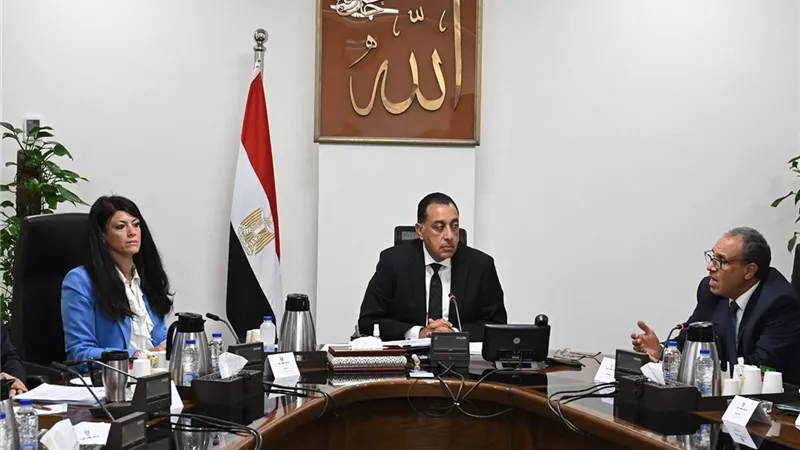 رئيس الوزراء يتابع جهود دعم وتعزيز أوجه التعاون الاقتصادي المصري الأمريكي