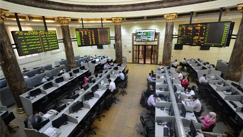 صعود جماعي لمؤشرات البورصة المصرية في بداية تعاملات الأسبوع
