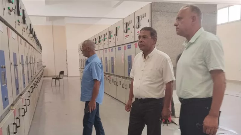 وزير الإسكان يعلن انتعاء مشروع ربط التغذية الكهربائية بمحطة 3 مدينة بدر