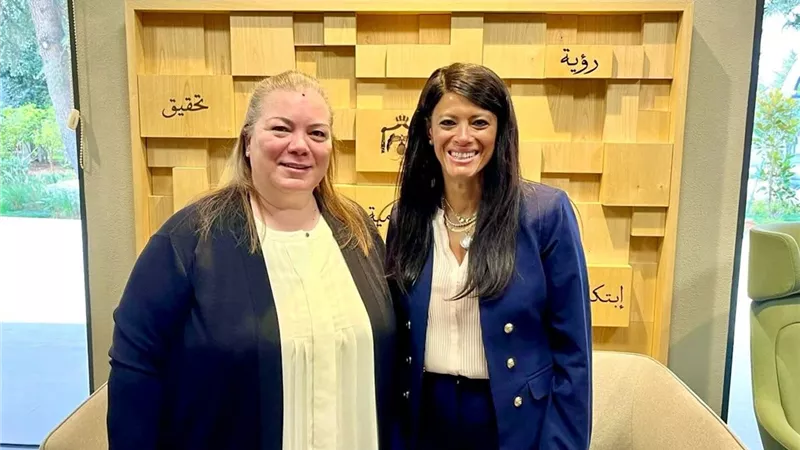 وزيرة التخطيط تناقش مع نظيرتها الأردنية الجهود المشتركة لتحقيق التنمية الاقتصادية