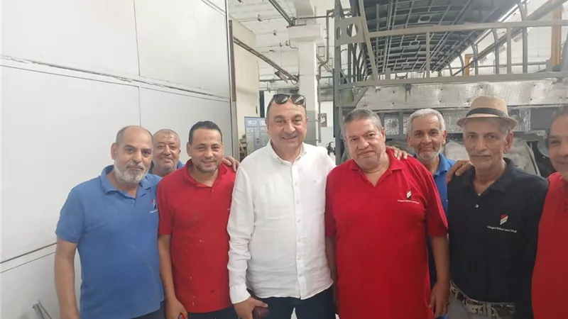 وزير قطاع الأعمال يزور النصر للسيارات ويتابع مصانع الأتوبيسات وخطط التطوير