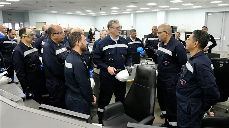 وزير البترول يتفقد مصفاة تكرير ميدور  لمتابعة أعمال التطوير والتحديث