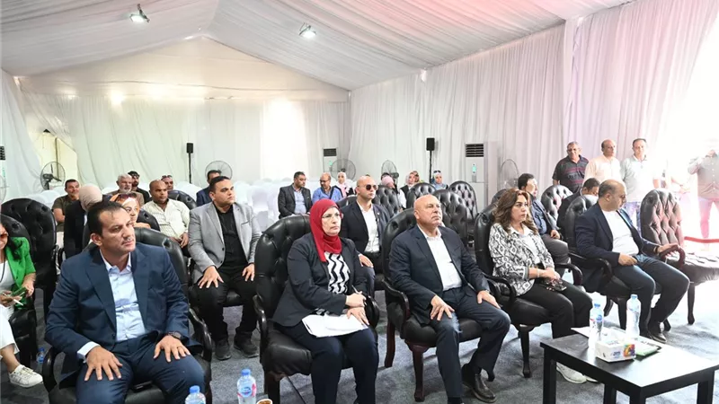 وزير الصناعة والنقل ووزيرة التنمية المحلية يتفقدان المجمع المتكامل لإدارة المخلفات