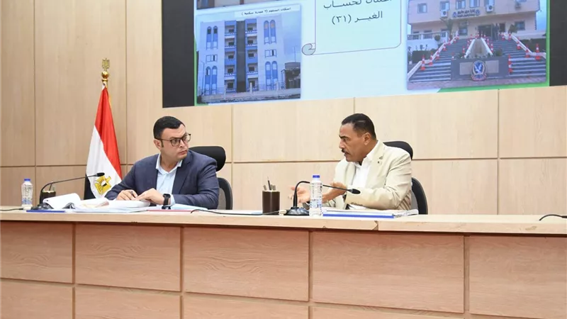 الشربيني: ضغط الأعمال للانتهاء من مشروعات مطروح في مواعيدها المحددة