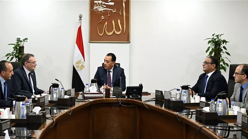 رئيس الوزراء يتابع مستجدات الموقف التنفيذي لمشروع 
