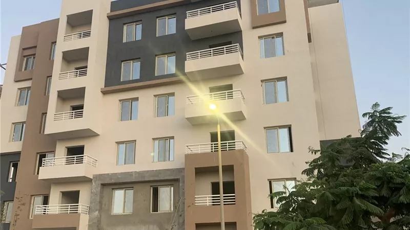 وزير الإسكان يتابع الموقف التنفيذي لمشروع “ديارنا”
