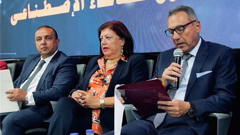 محمد الأتربي يترأس جلسة المنتدى العربي للذكاء الاصطناعي حول دور مؤسسات التمويل
