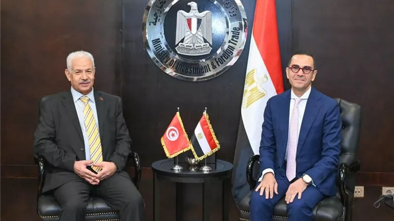  وزير الاستثمار يستقبل وزير التجارة وتنمية الصادرات بالجمهورية التونسية