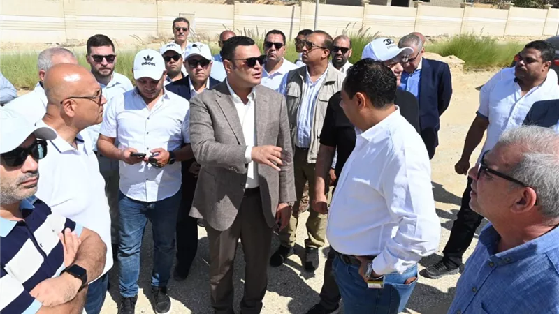 وزير الإسكان يتفقد الأعمال الجاري تنفيذها لتطوير محور ٢٦ يوليو