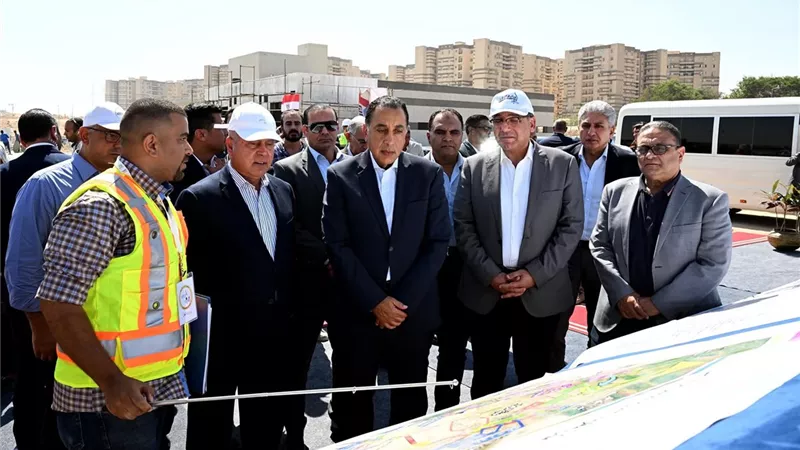 رئيس الوزراء يتابع سير الأعمال بمحطة الأتوبيس الترددي تقاطع طريق الفيوم 