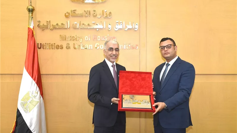 وزير الإسكان يستقبل وزير الأشغال البحريني لبحث أوجه التعاون بين مصر والبحرين