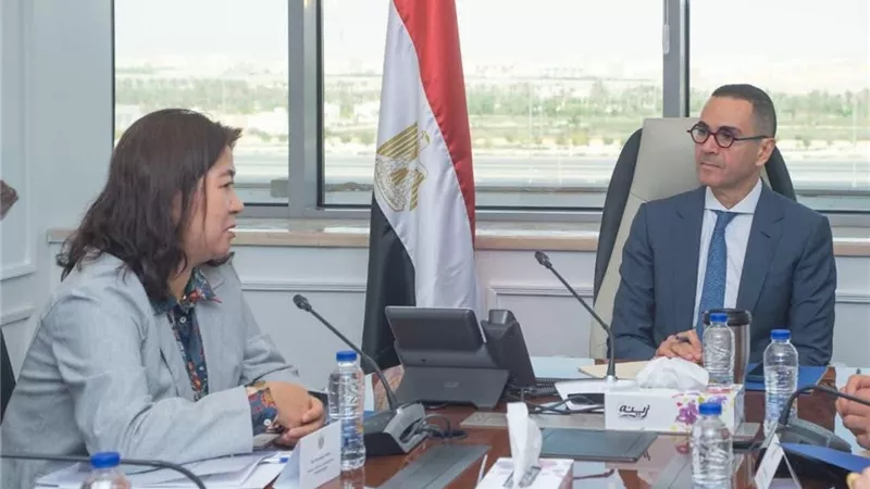 وزير الاستثمار يبحث مع البنك الأوروبي تعزيز التجارة الخارجية والإصلاح الاقتصادي