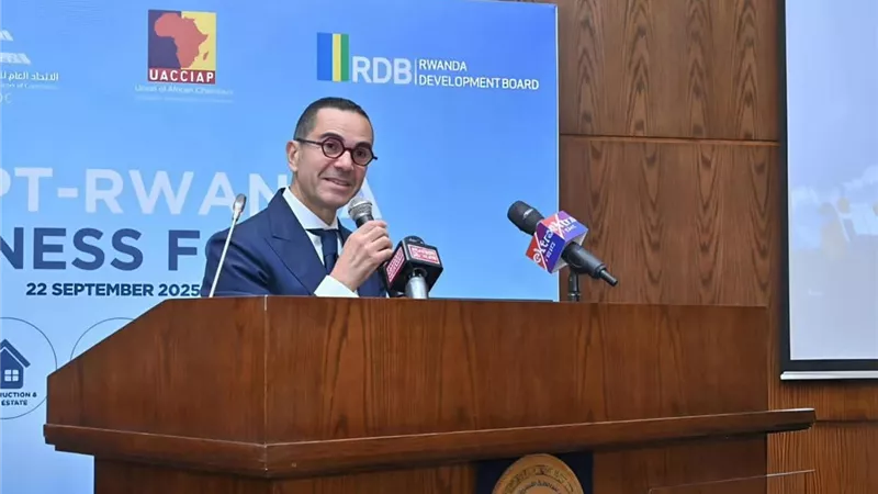 وزير الاستثمار يؤكد تعزيز التعاون المصري الرواندي في البنية التحتية 