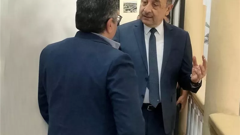 وزير قطاع الأعمال العام في زيارة مفاجئة لشركة مصر الجديدة للإسكان والتعمير