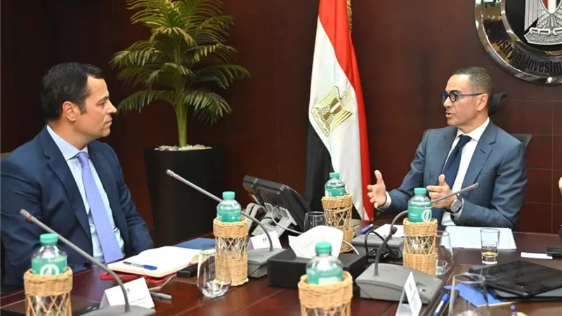 وزير الاستثمار يستعرض مع وفد صندوق النقد الدولي الجهود المبذولة لتحسين الاستثمار