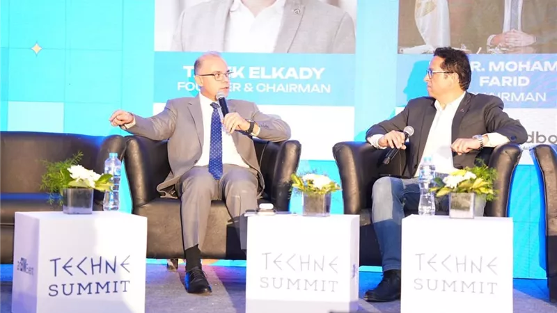 رئيس الرقابة المالية يدعو رواد الأعمال للابتكار والتوسع عبر قمة تكني 2025