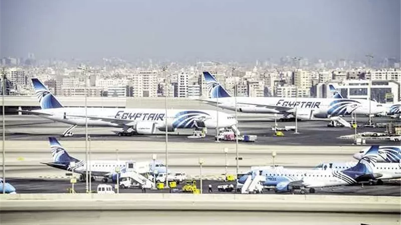 مصر للطيران تعلق رحلاتها إلى 13 مدينة خليجية