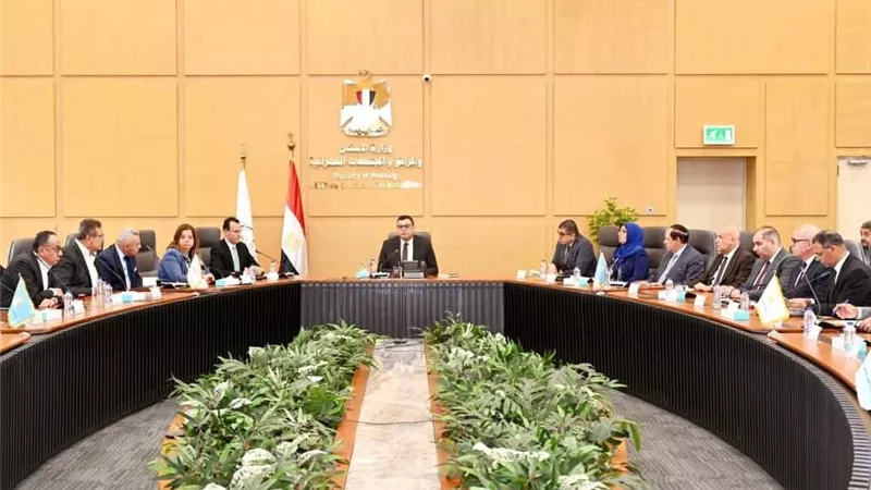المجلس المصري للبناء الأخضر يناقش خطوات تطبيق استراتيجية العمران المستدام في مصر