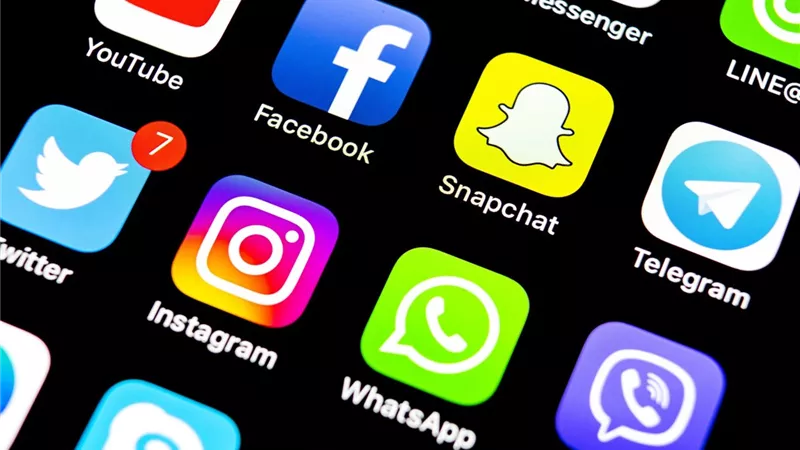 عطل مفاجئ يضرب يوتيوب وفيسبوك وإنستجرام.. ومستخدمون يشتكون من توقف الخدمات