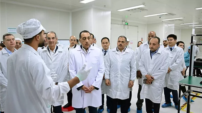 بعد افتتاح المصنع رسميا.. أوبو تستهدف إنتاج 400 ألف جهاز محمول شهريا 
