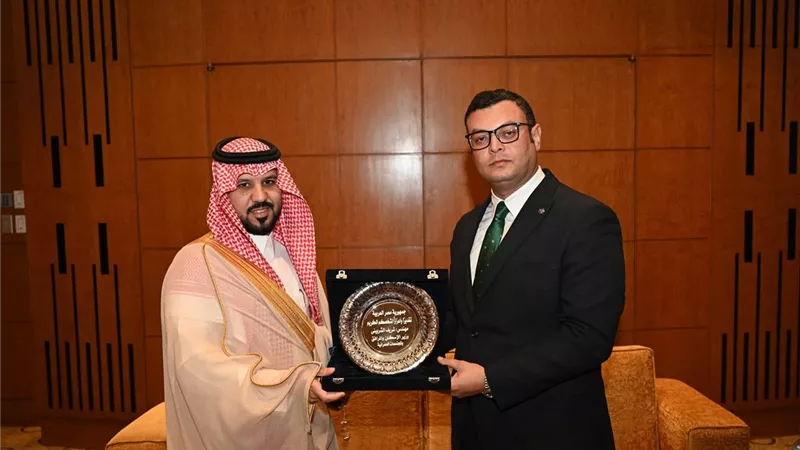 وزير الإسكان يلتقي وفد وزارة شئون البلديات والإسكان السعودية للتعاون وتبادل الخبرات