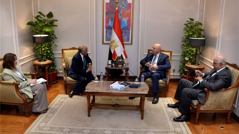 وزير الصناعة: مصر ترحب بتبادل الخبرات مع الجانب المغربي بمجالات صناعة السيارات