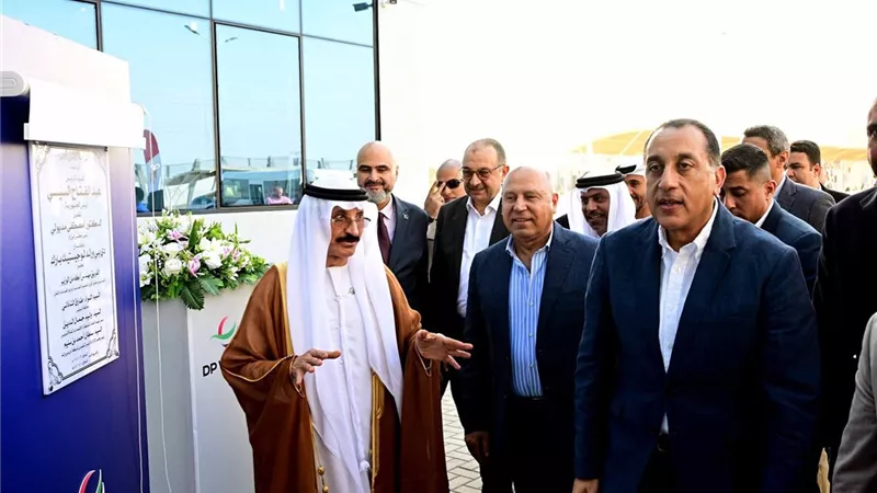 باستثمارات 85 مليون دولار.. رئيس الوزراء يفتتح مستودع موانئ دبي العالمية بالسخنة