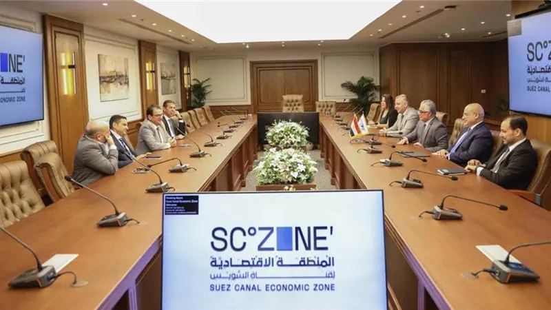 اقتصادية قناة السويس توقع عقد مشروع كيماوي جديد باستثمارات 10 ملايين دولار