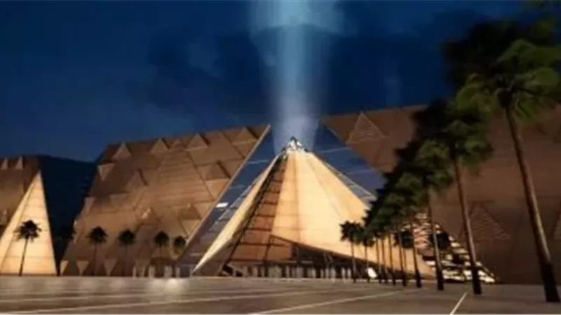 المتحف المصري الكبير.. الاستثمار في الحضارة ينعش الاقتصاد المصري