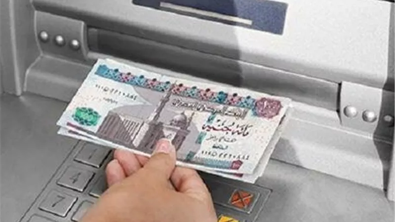ترقب حكومي لإعلان تفاصيل زيادة الأجور قريبًا.. و
