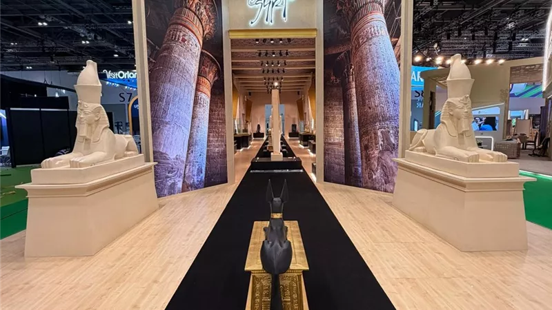 الجناح المصري في WTM 2025 يعرض كنوز توت عنخ آمون ويستقبل الزوار