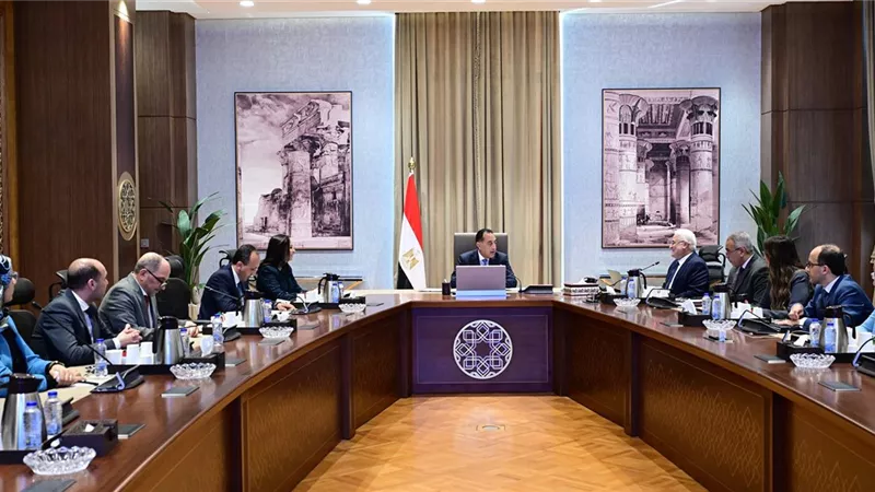 رئيس الوزراء يتابع سبل تعظيم إيرادات وعوائد الاستثمار للهيئة القومية للتأمين الاجتماعي