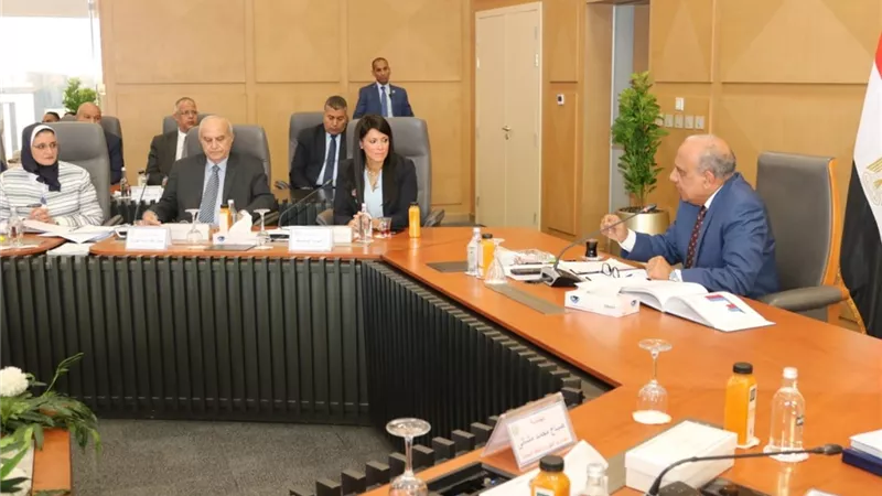 «المصرية لنقل الكهرباء» تستهدف استثمارات بـ 45 مليار جنيه  في موازنة 2025/2026 